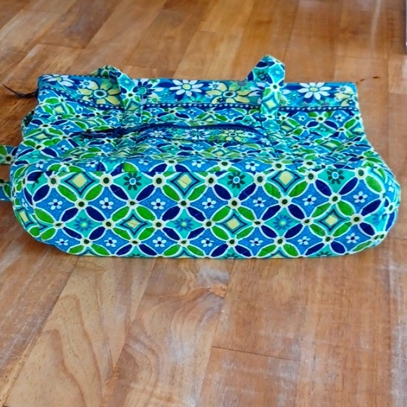 Retired Vera Bradley Tote Bag in "Daisy Daisy" Pattern. BEAUTIFUL CONDITION! - Picture 6 of 7